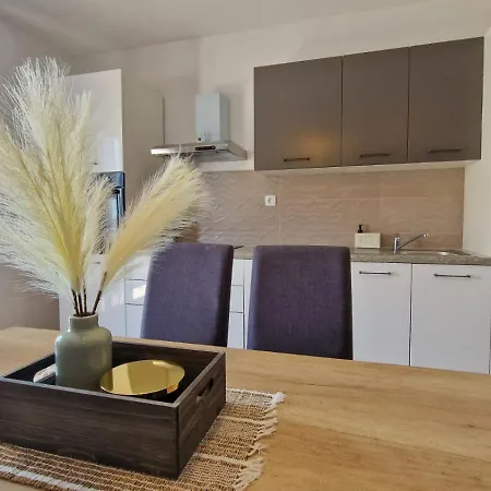 Apartamento Charming Eva Split